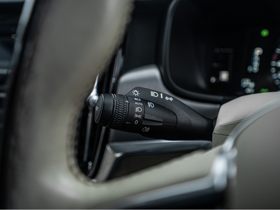 2017 Volvo S90 2017 Volvo S90 2.0d Auto/High spec/1yr warranty €19,888