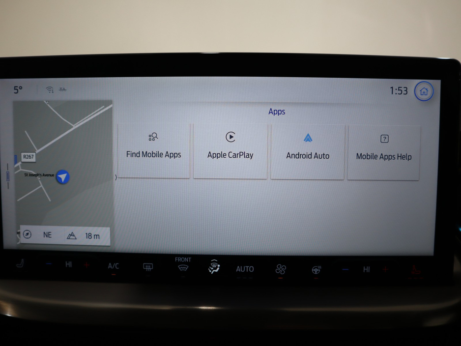 2024 Ford Focus *127* TITANIUM 5DR 1.0T 125 MHE €26,800