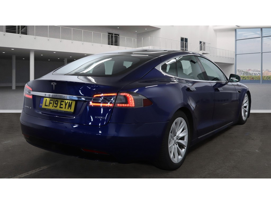 2019 Tesla Model S - image 13