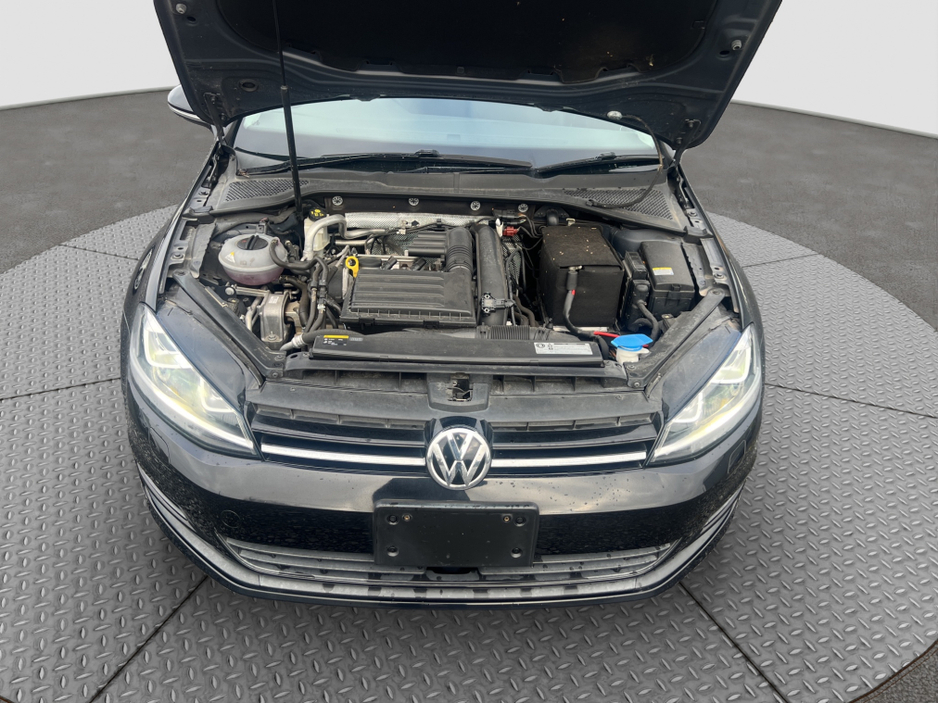 2017 Volkswagen Golf 2017 Volkswagen Golf 1.2 TSI Automatic (19K KM Only) €17,500
