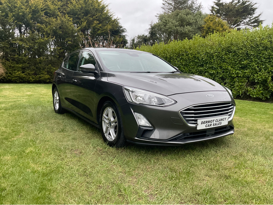 2018 Ford Focus - image 2