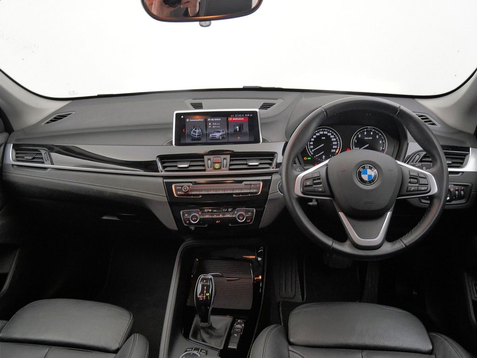 2022 BMW X1 sDrive18i Sport €32,900