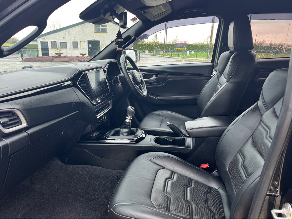 2023 Isuzu D-MAX - image 10