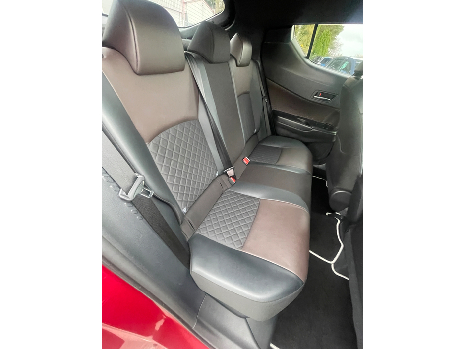 2018 Toyota C-HR - image 11