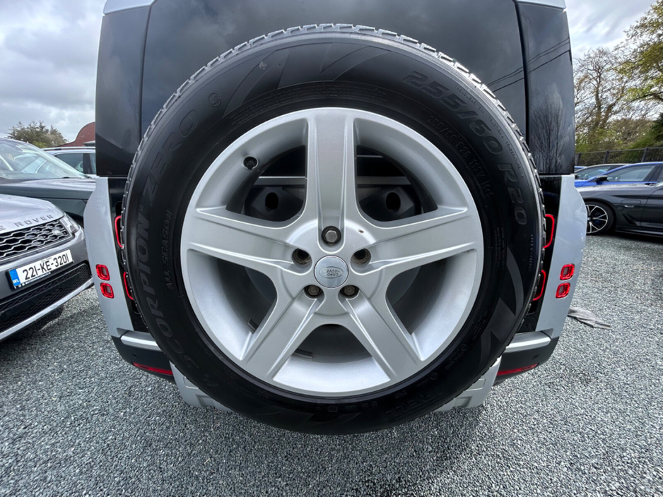 2023 Land Rover Defender - image 34