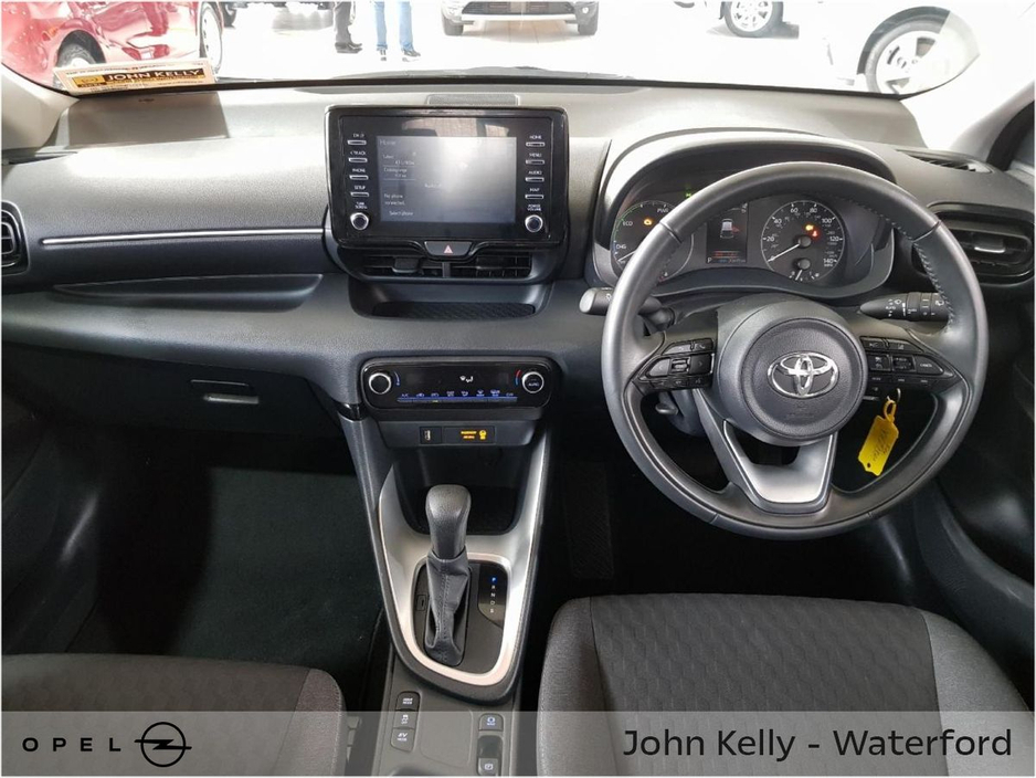 2023 Toyota Yaris HYBRID 1.5 ICON HEV CVT €19,995