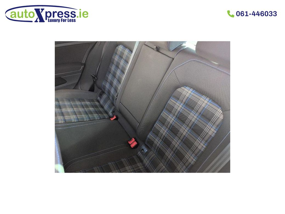 2017 Volkswagen Golf - image 4