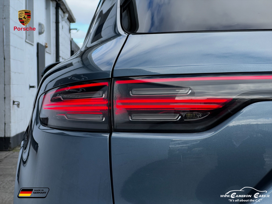 2020 Porsche Cayenne - image 6