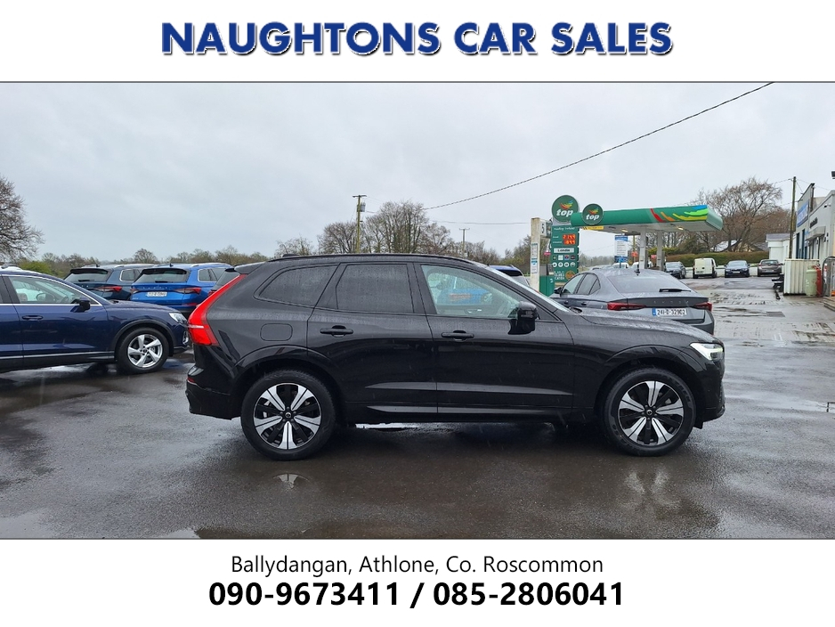 2023 Volvo XC60 - image 2