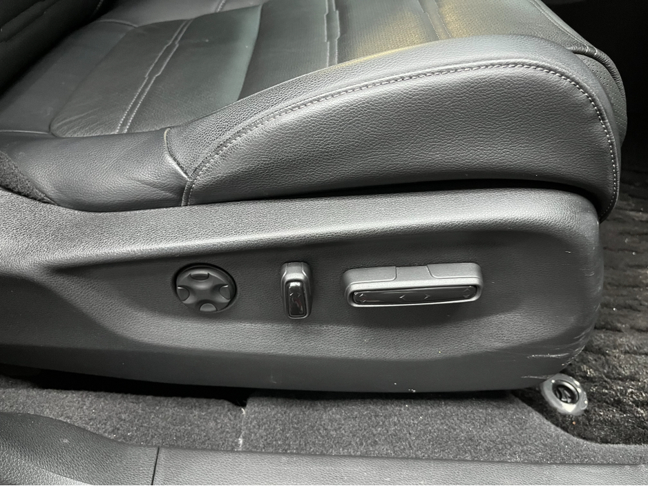 2022 Honda CR-V €34950 2022 HONDA CR-V EHEV EX BLACK EDITION 2.0 AUTOMATIC / CRUISE CONTROL / REVERSE CAMERA / ELECTRIC MEMORY & HEATED SEATS / PANORAMIC SUNROOF / PADDLE SHIFTERS €34,950