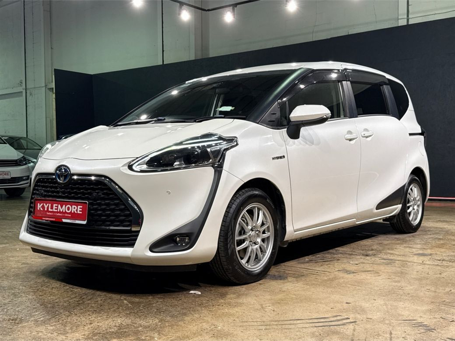2019 Toyota Sienta - image 7