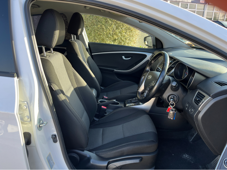 2015 Hyundai i30 - image 10