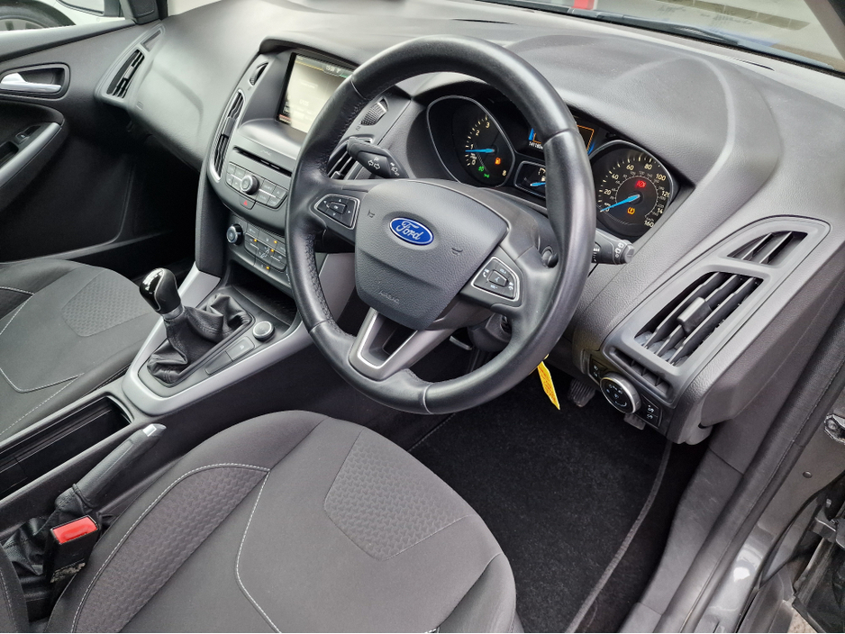 2016 Ford Focus 1.0 T ZETEC-FULL SERV.HISTORY-LOW MILEAGE €10,450