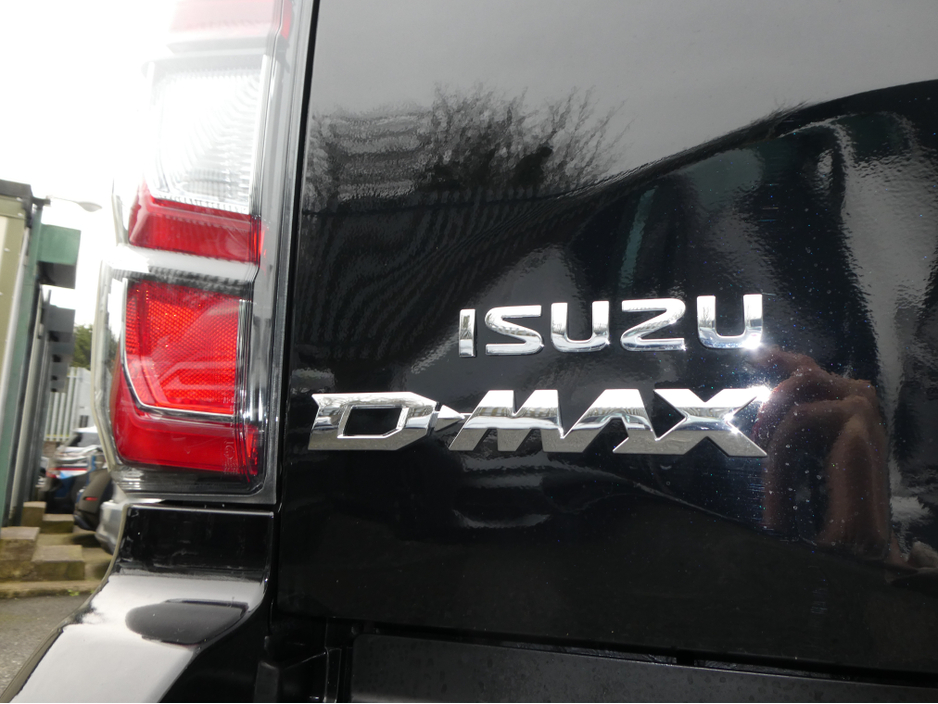 2026 Isuzu D-MAX LSE WITH ROLLER TOP