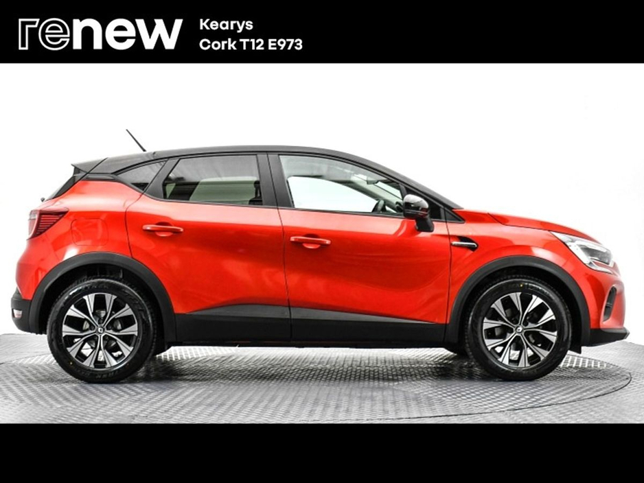 2022 Renault Captur - image 14