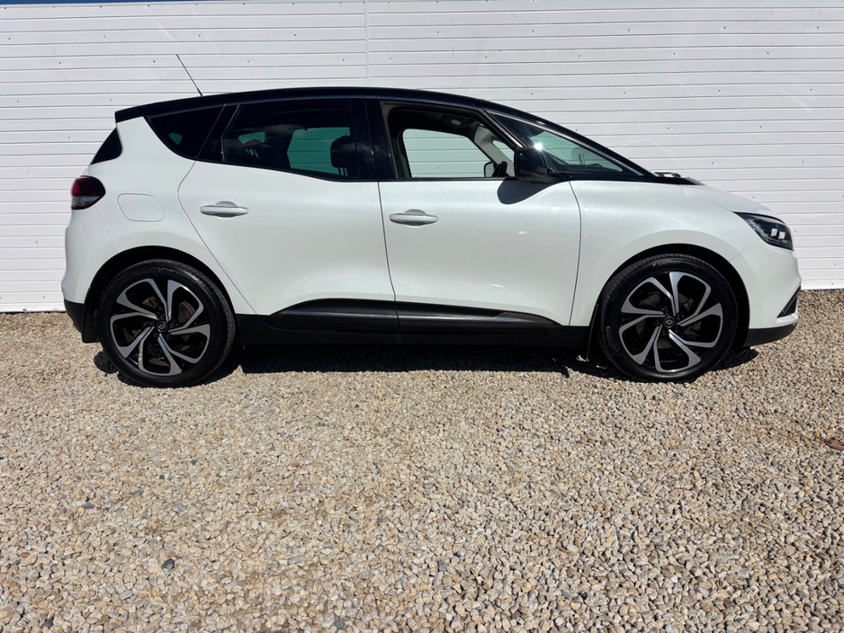 2018 Renault Scenic - image 3