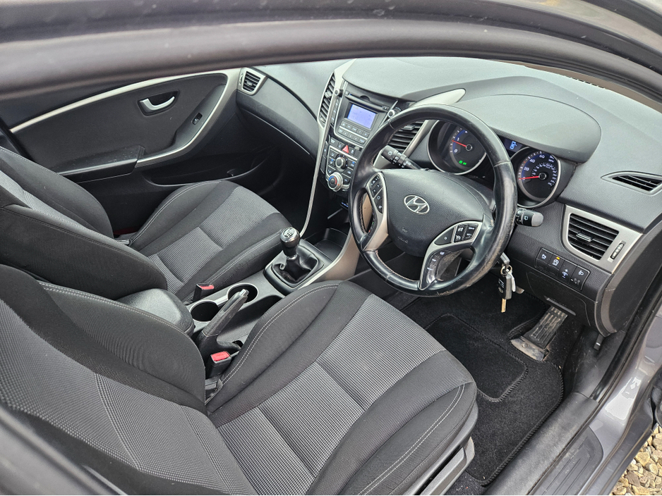 2014 Hyundai i30 - image 8