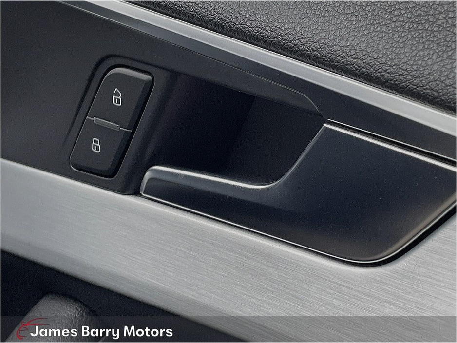 2017 Audi A4 2.0TDI 150HP S LINE €12,950