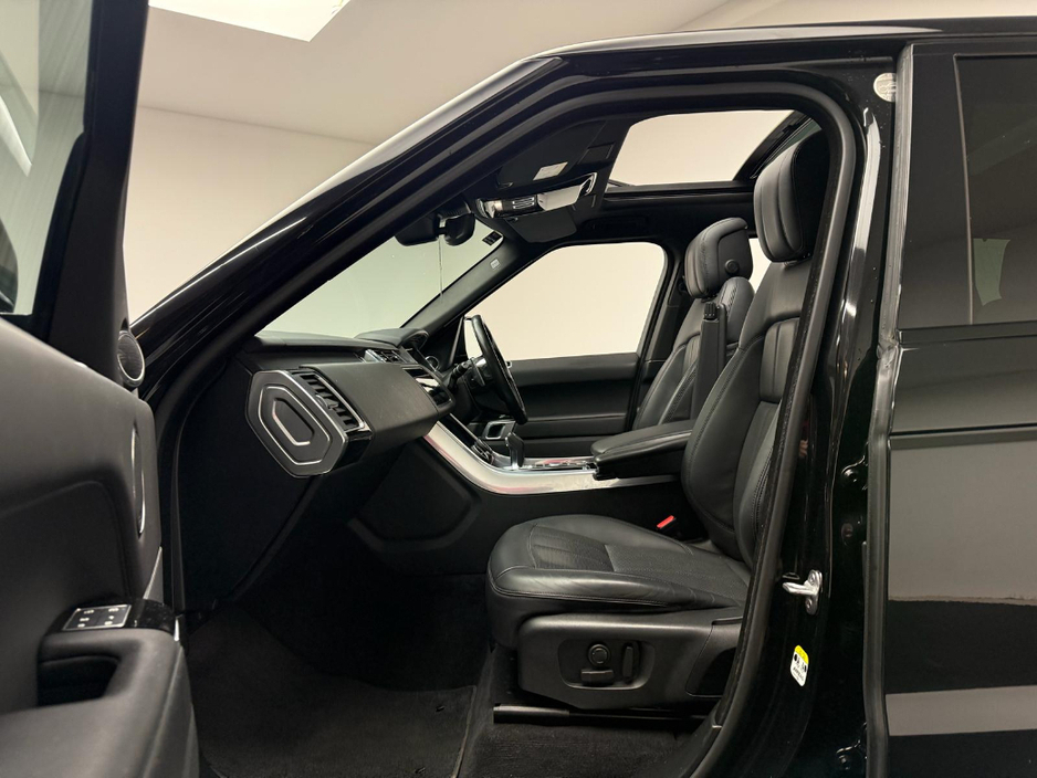 2022 Land Rover Range Rover Sport - image 12