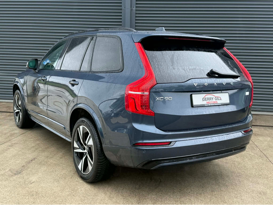 2023 Volvo XC90 - image 5