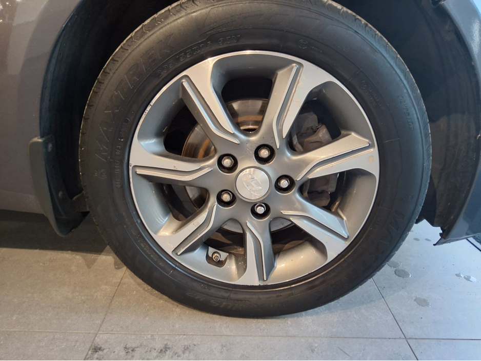 2016 Hyundai ix20 - image 7