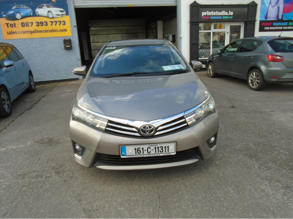 2016 Toyota Corolla - image 2