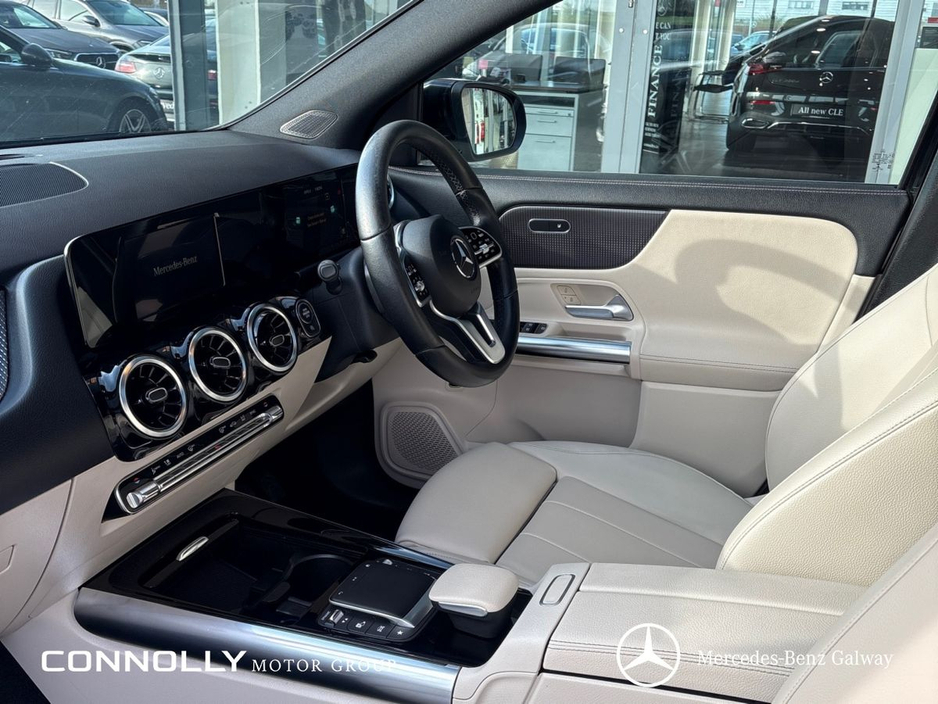 2021 Mercedes-Benz GLA Class - image 5