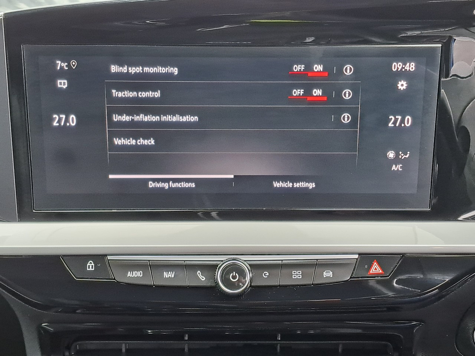 2023 Opel Mokka - image 31