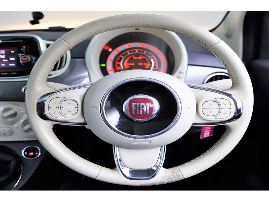 2017 Fiat 500 - image 17