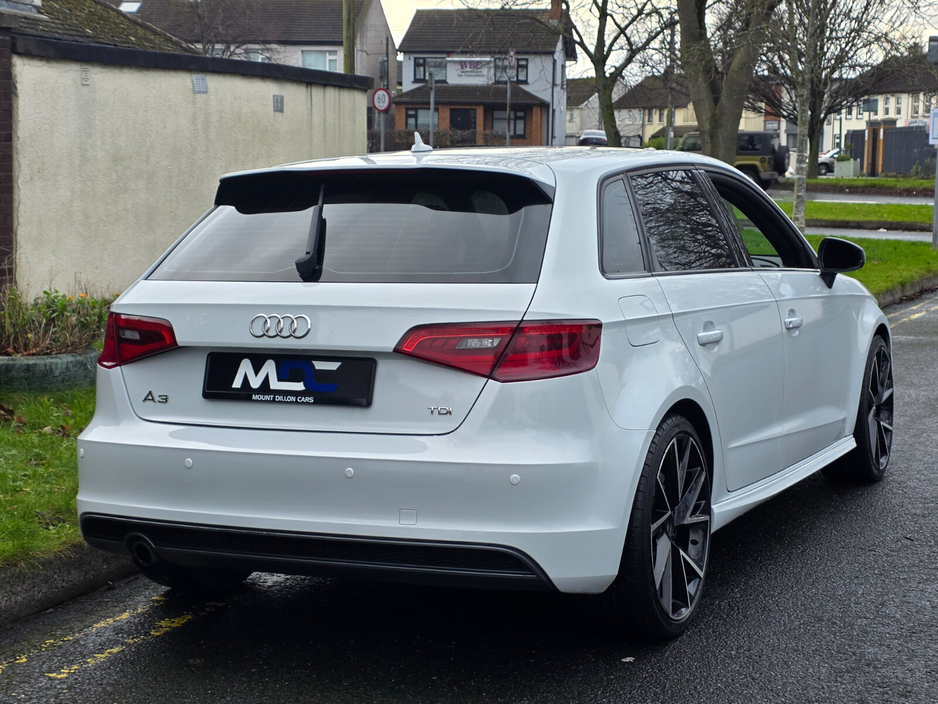 2015 Audi A3 1.6 TDI S LINE €9,995