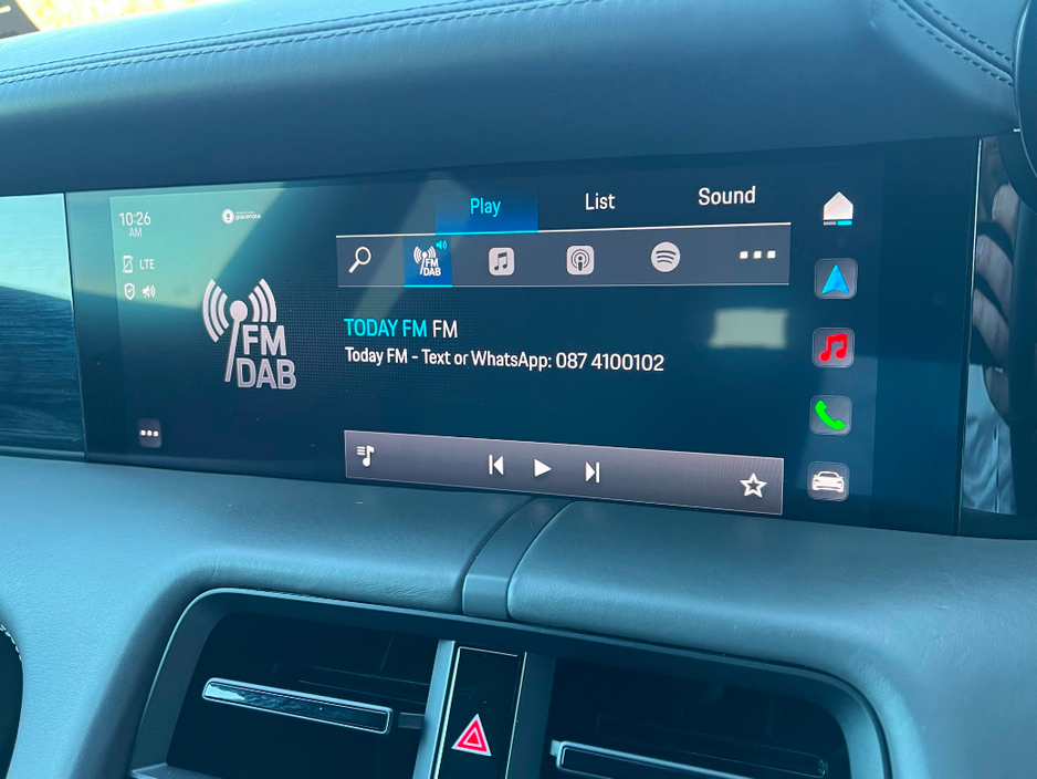 2022 Porsche Taycan 4S Cross Turismo 93kWh €61,995