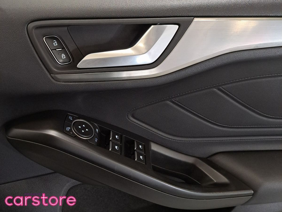 2021 Ford Focus - image 19