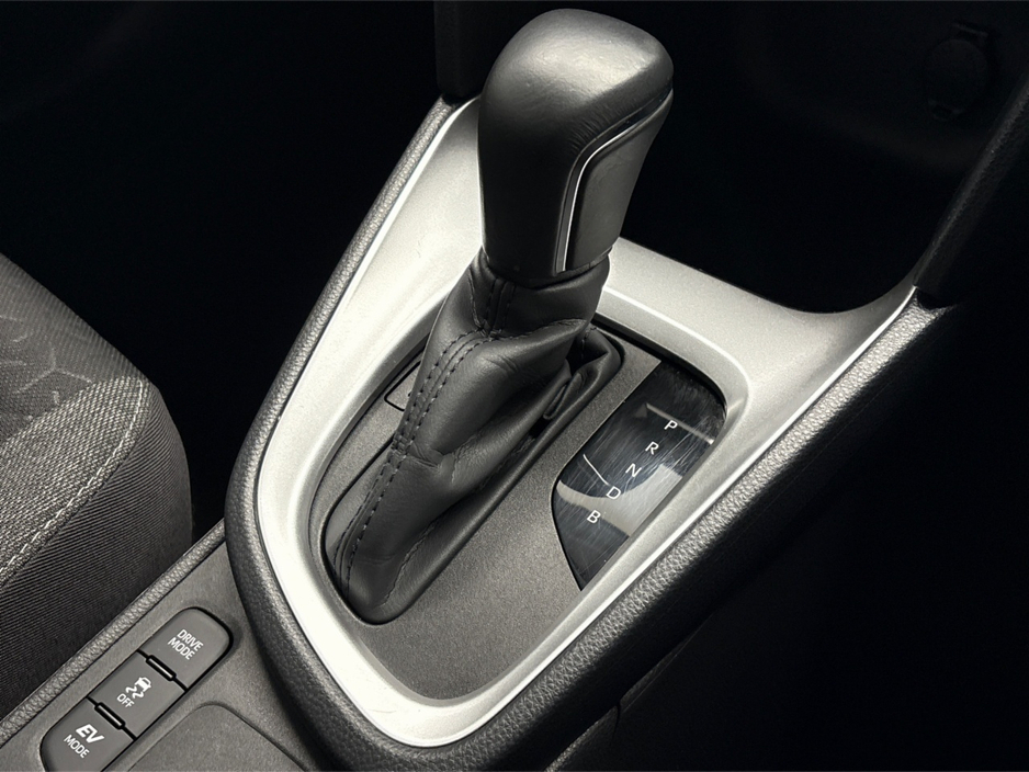 2023 Toyota Yaris Cross - image 17