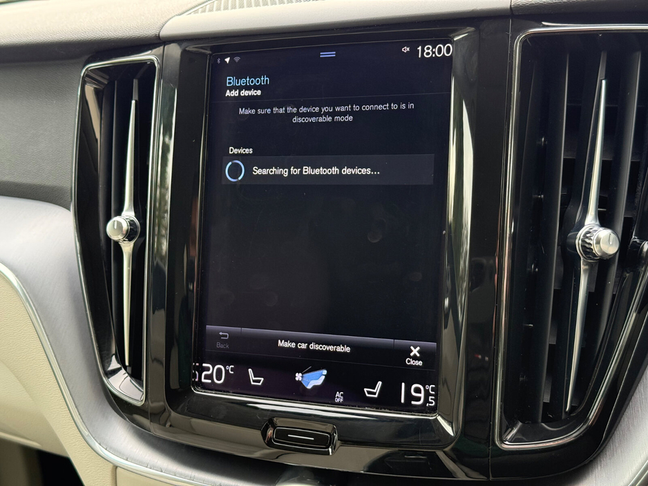 2021 Volvo XC60 - image 20