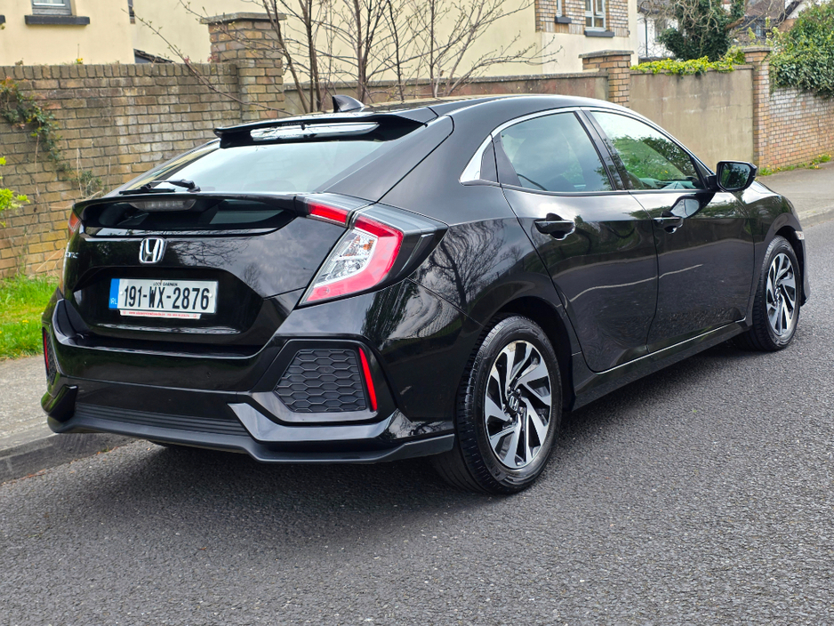 2019 Honda Civic - image 3