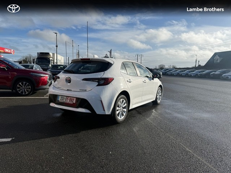 2023 Toyota Corolla - image 7
