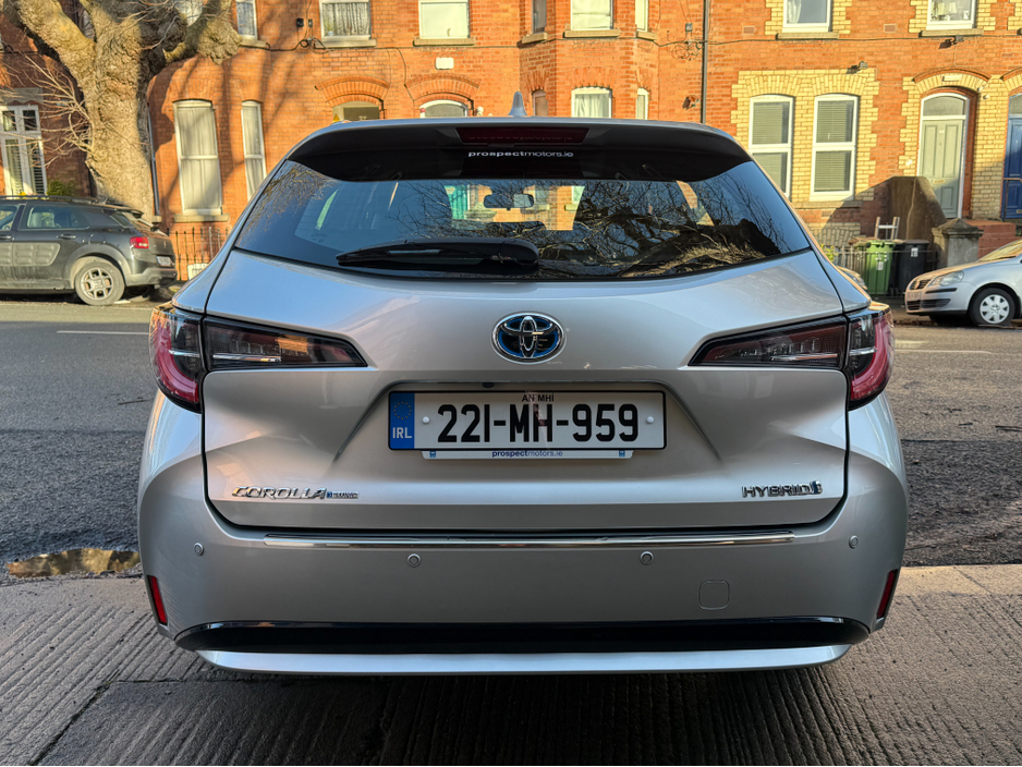 2022 Toyota Corolla 1.8 Hybrid Luna, New Nct 01/2028, Full Service History (16 Stamps!), Reversing Camera, Bluetooth, Cruise Control, Lane Assist, A/C, Alloys, Parking Sensors, 5 Door, Finance Available, Service Included €15,750