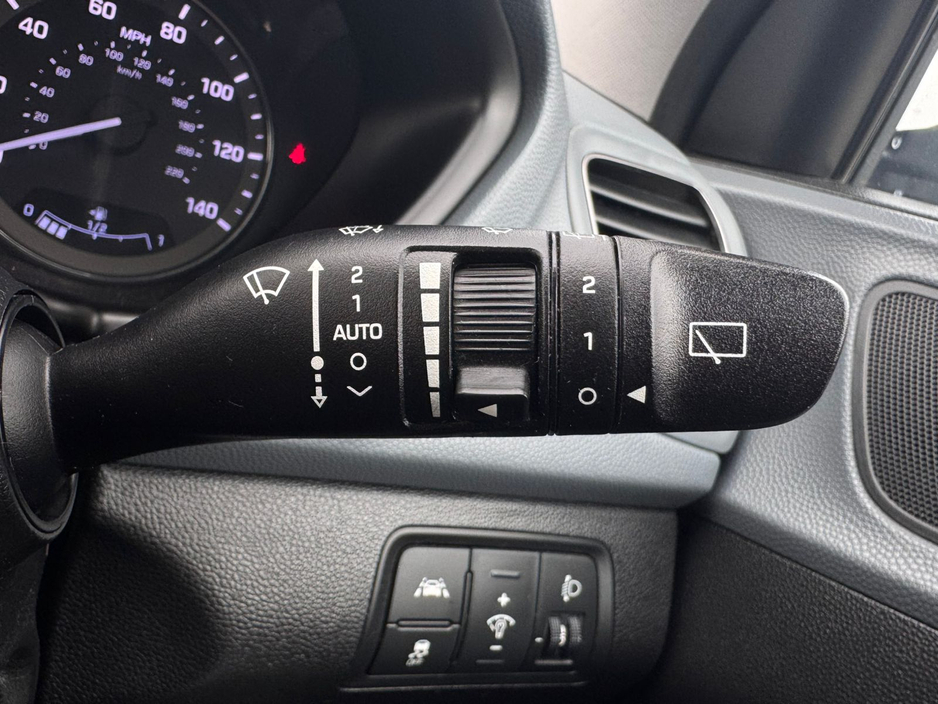 2016 Hyundai i20 - image 26