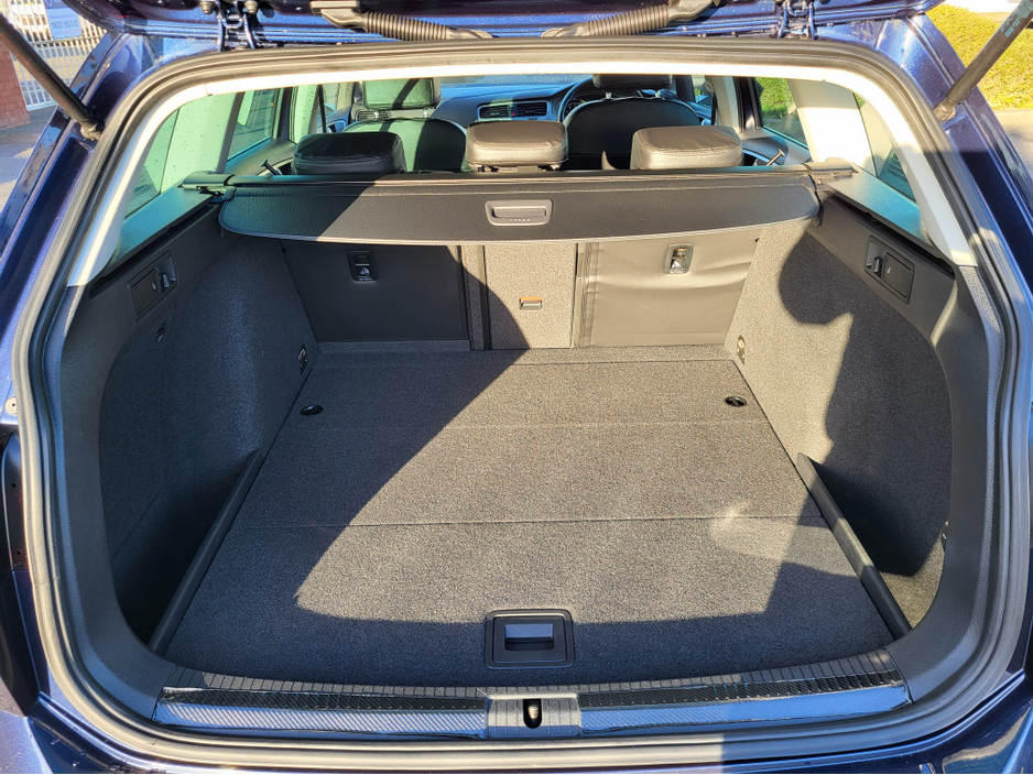 2015 Volkswagen Golf (2yr warranty) 1.2 petrol Auto estate 76308 €12,999