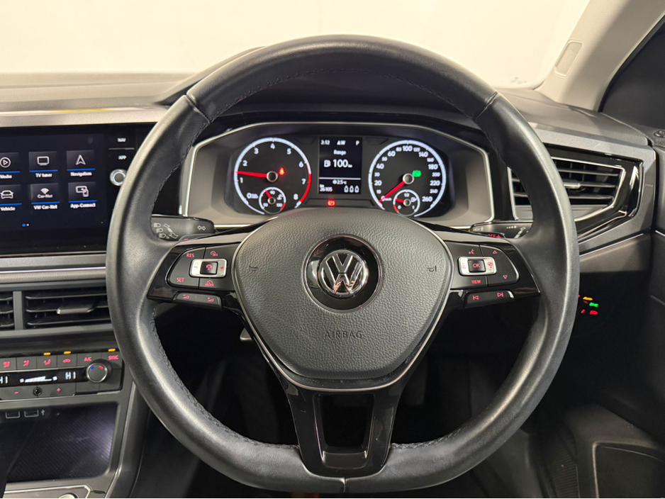 2018 Volkswagen Polo - image 11
