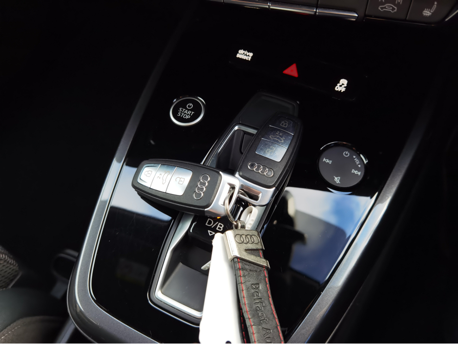 2021 Audi Q4 e-tron - image 23