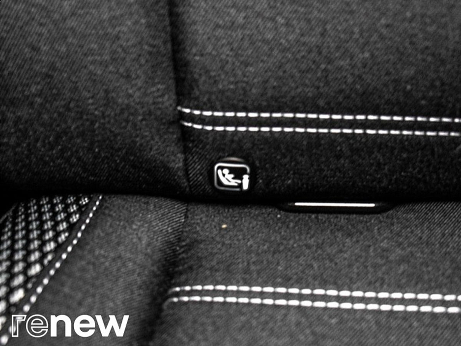 2022 Dacia Duster - image 31