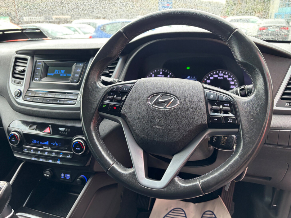 2016 Hyundai Tucson - image 9