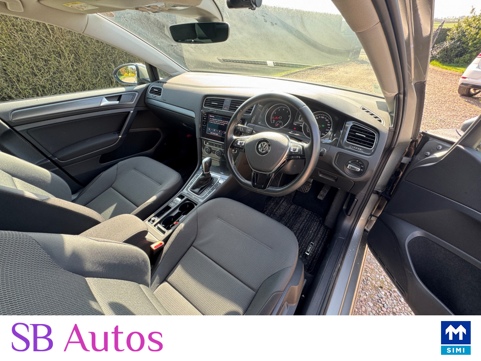 2018 Volkswagen Golf - image 14