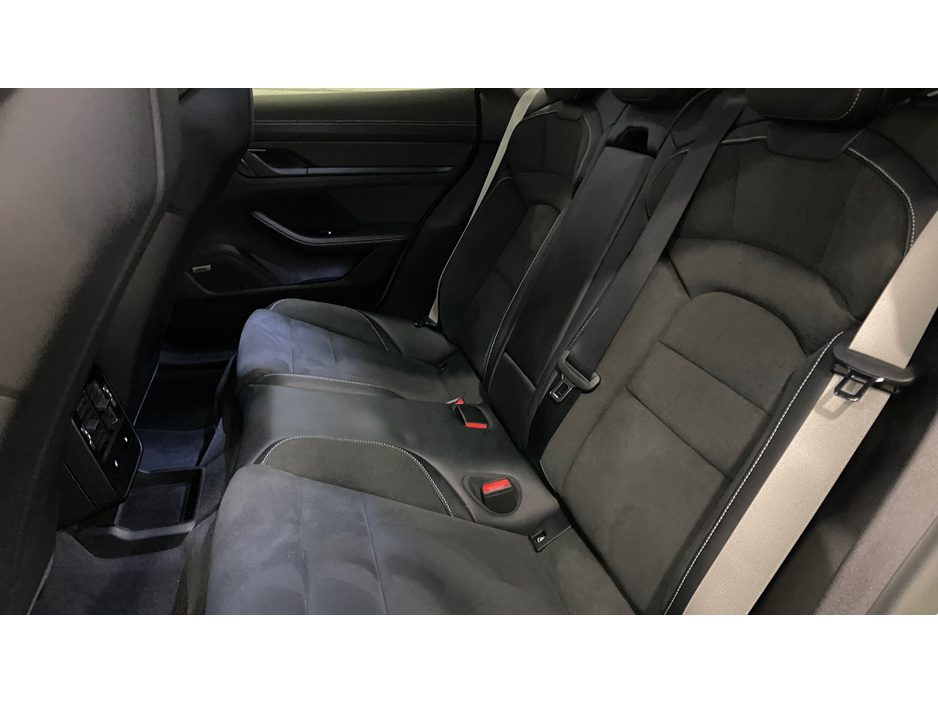 2023 Porsche Taycan GTS PERFORMANCE PLUS 4WD**600 BHP***25000 EURO WORTH OF EXTRAS***PREMIUM CARS IN THE NORTH EAST*** €89,950