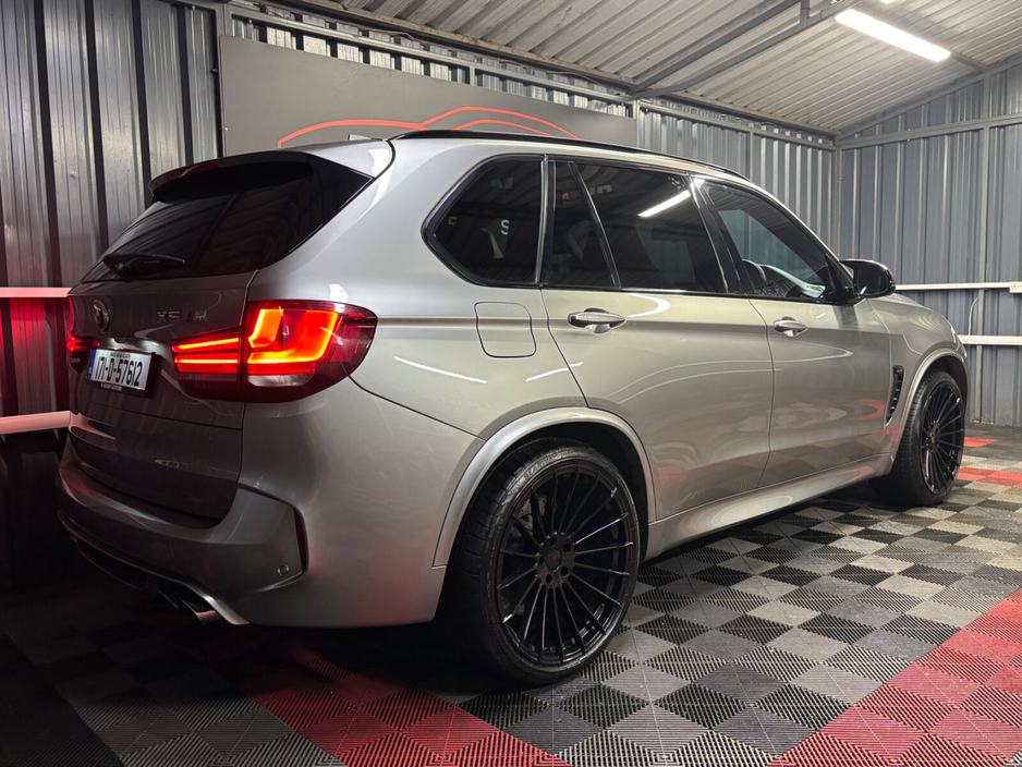 2017 BMW X5 - image 5