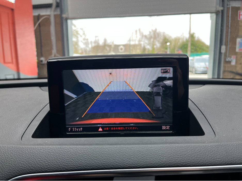 2015 Audi Q3 - image 18