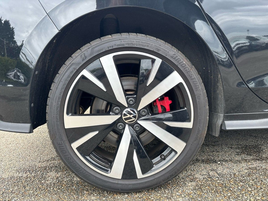 2025 Volkswagen Golf GTE 1.5TSI PHEV 177HP DSG €49,975