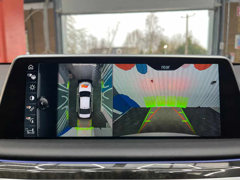 2016 BMW 7 Series ONLY €23950! 2016 BMW 740E iPERFORMANCE 2.0 AUTOMATIC / CRUISE CONTROL / 360° PARKING CAMERA / ELECTRIC MEMORY HEATED & MASSAGING SEATS / PANORAMIC SUNROOF / REAR HEATED SEATS €23,950