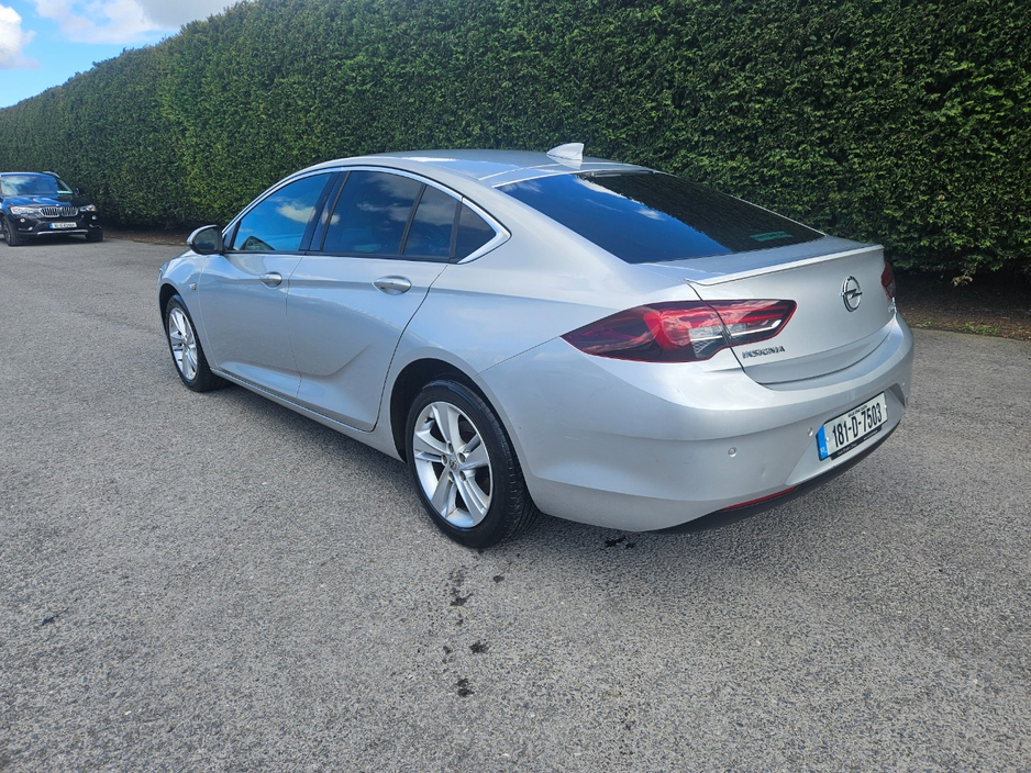 2018 Opel Insignia - image 5